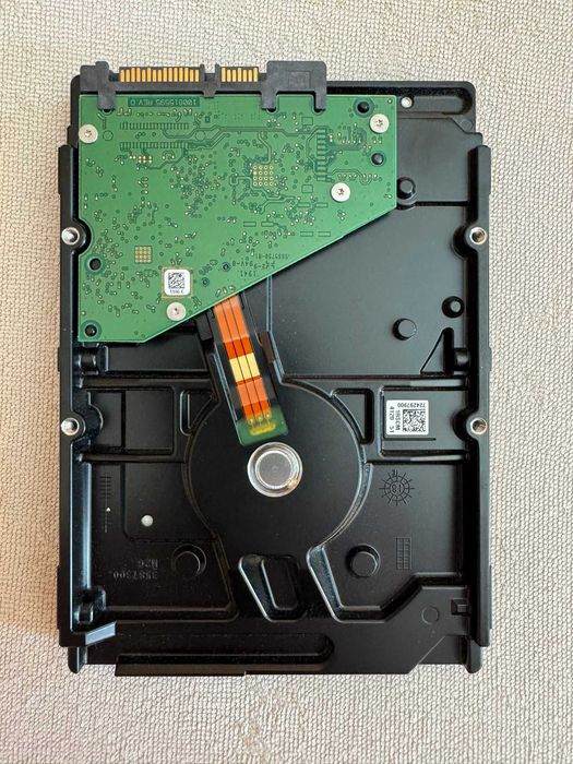 Твърд диск 2TB Seagate Barracuda ST2000DM008