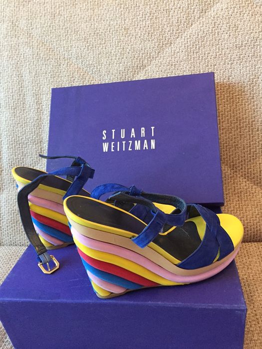 Продам босоножки и туфли