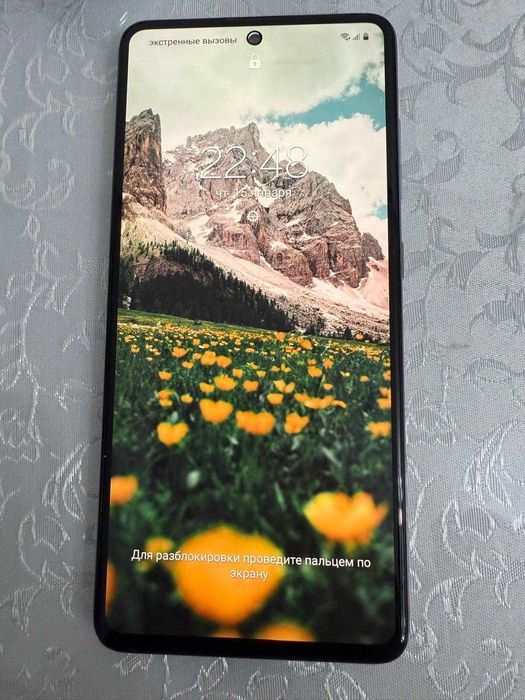 Продам смартфон Samsung A51