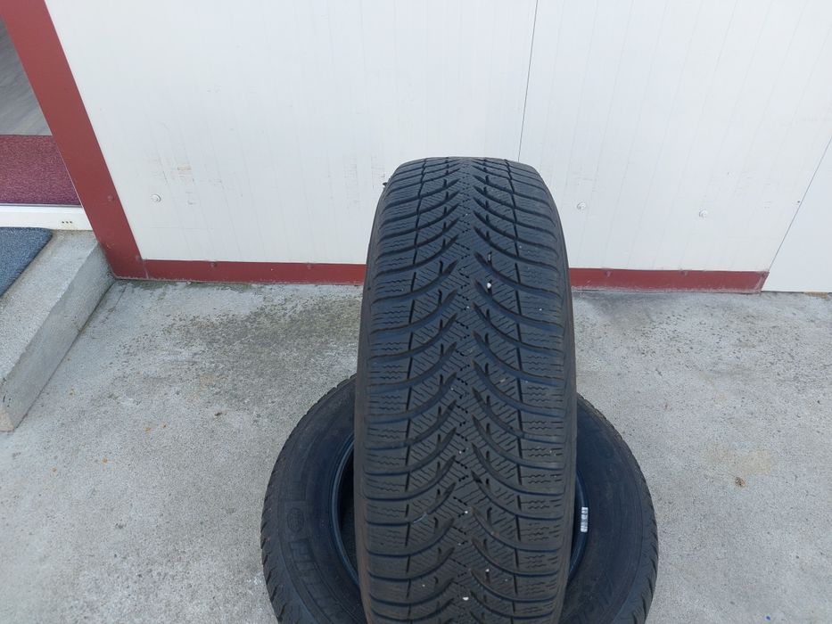 125 lei bucata! Doua anvelope M+S/IARNA 205 60 16 Michelin