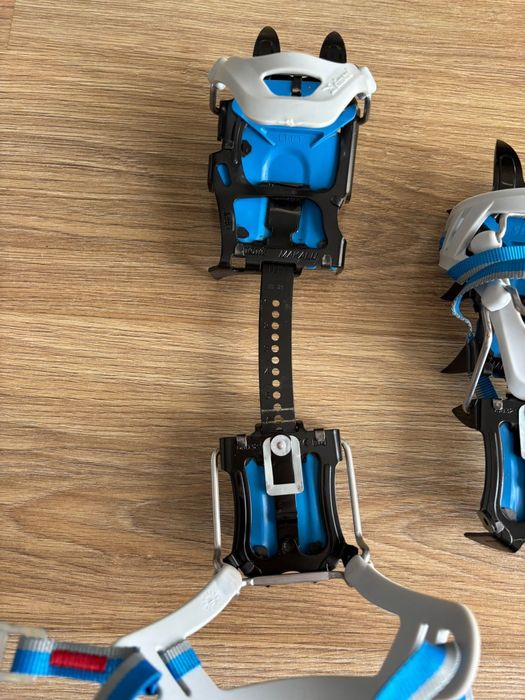 Coltari zapada Simond Makalu 12 varfuri