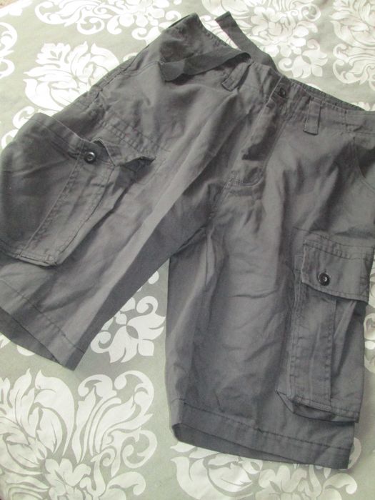 pantaloni negri scurti S