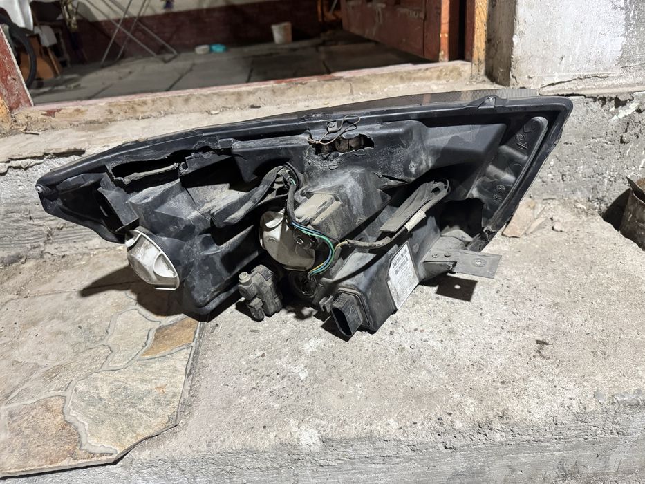 Фары от lada vesta