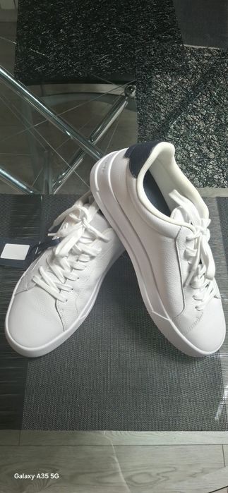 Tommy Hilfiger  обувь продам гораздо дешевле чем брала