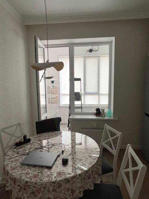 Навесной красивый светильник