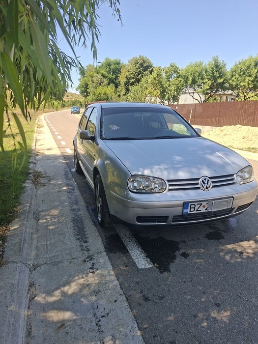 Volkswagen e-Golf 2001 benzină, 1.078 € — imagine 4