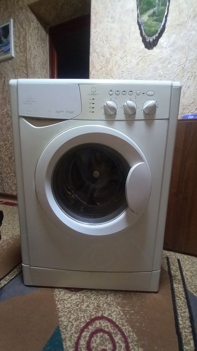 Стиральная машина Индезит