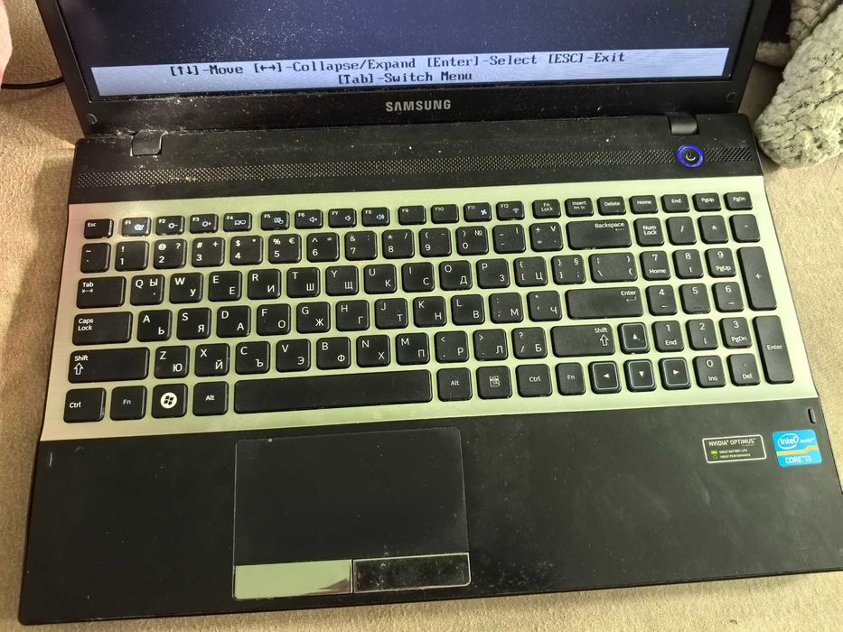 Продавам лаптоп samsung