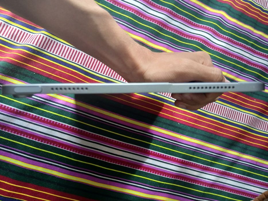 iPad Air M3 (11-dyum)