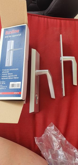 Clanta/mâner usa/ șild de siguranta