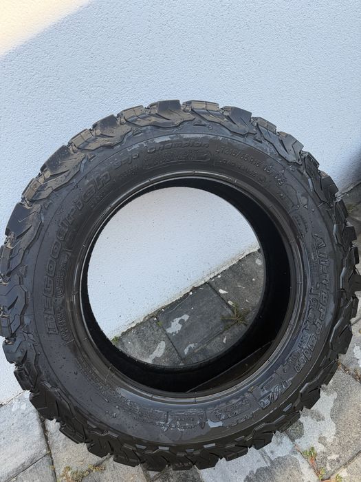 Se vand cauciucuri crosswind M/T ,si cauciucuri BF goodrich