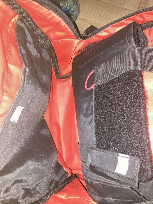 Vînd rucsac Samsonite .Prețul 250 Ron