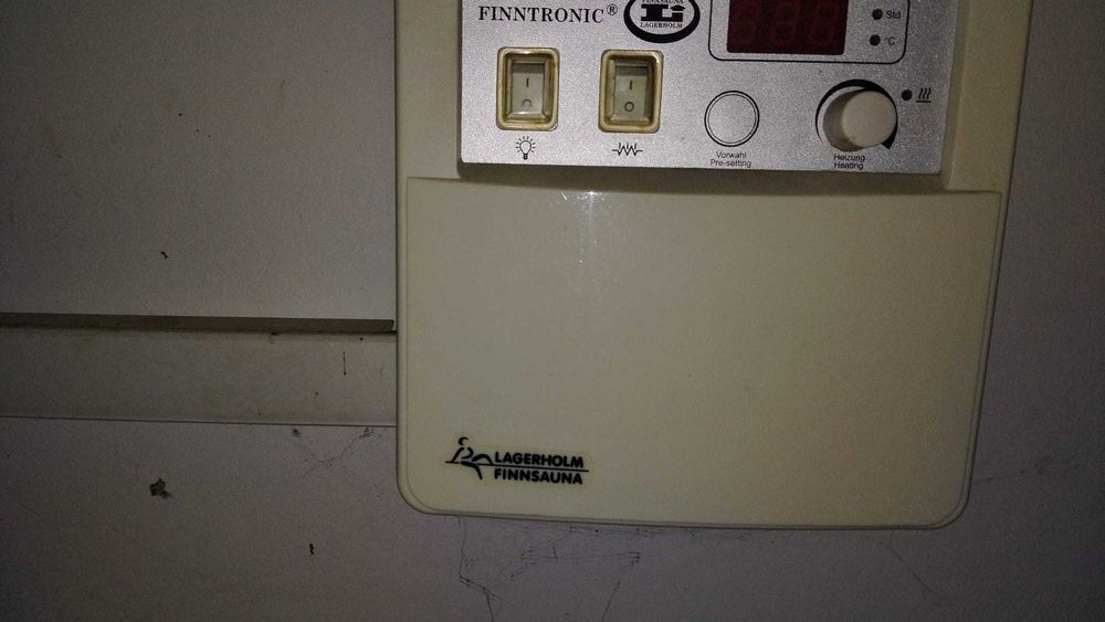 Saună finlandeză completă HARVIA VEGA + controller FINNTRONIC – funcțională