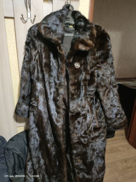 Продам шубу норковую