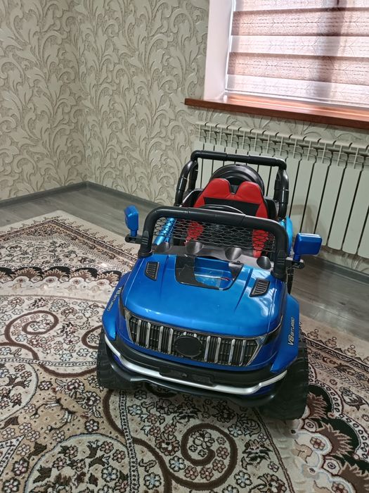 Продам детскую машину и мотоцикл не дорого