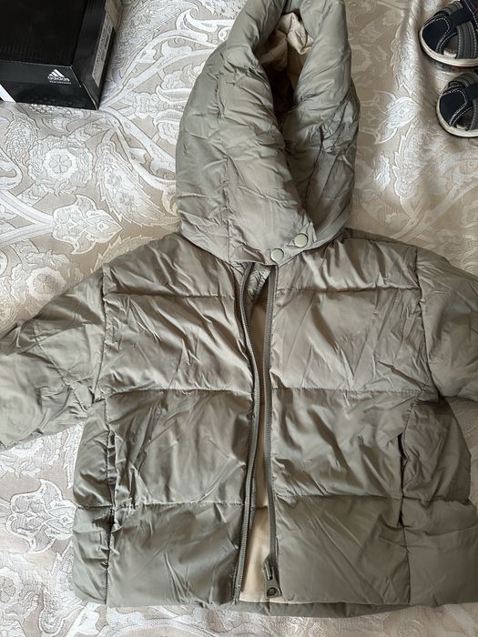 Продам детскую куртку от Zara