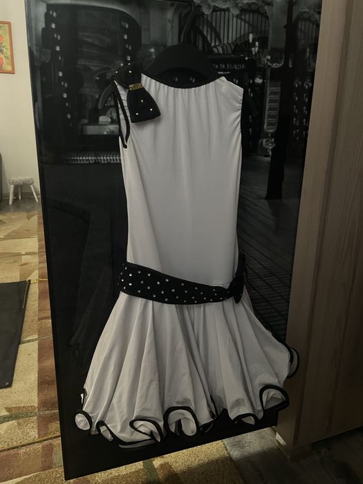 Платье белое на девочку