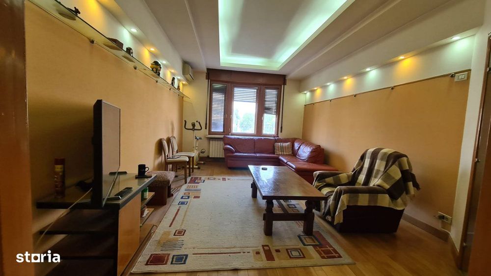 3 camere Mosilor- Armeneasca