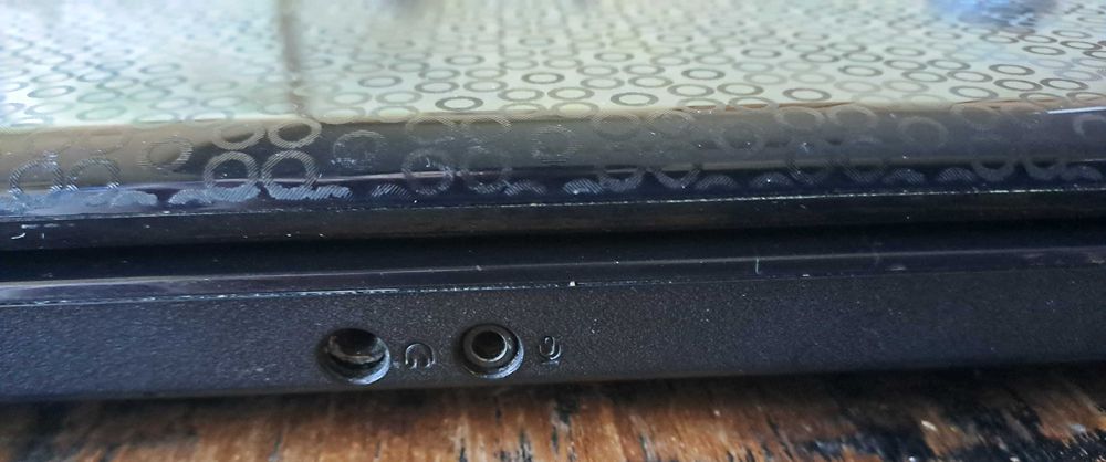 лаптоп Dell Inspiron N5030, Windows 7 Ultimate