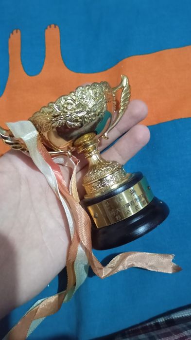 Продам винтажный кубок
