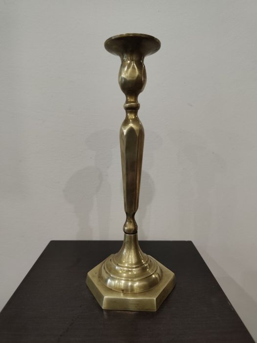 Старинен масивен свещник от лят бронз/месинг – 23 см