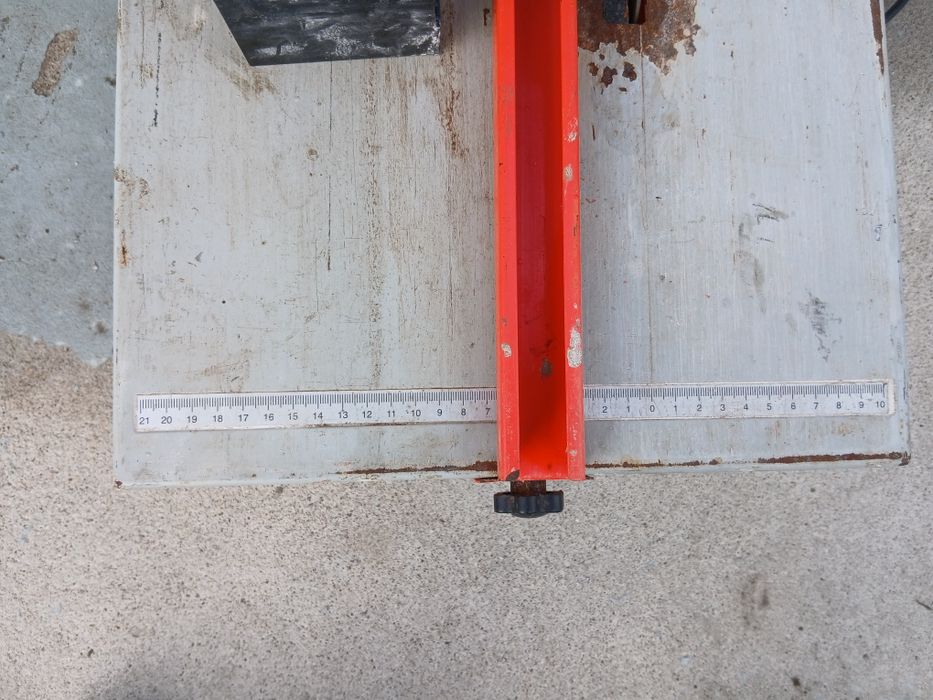 Машина за рязане на плочки(ЦИРКОЛЯР)