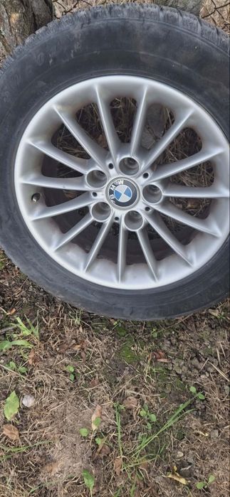 Джанти зa BMW е39 16 цола.Без заварки или криво в добро състояние дават се с гумите
