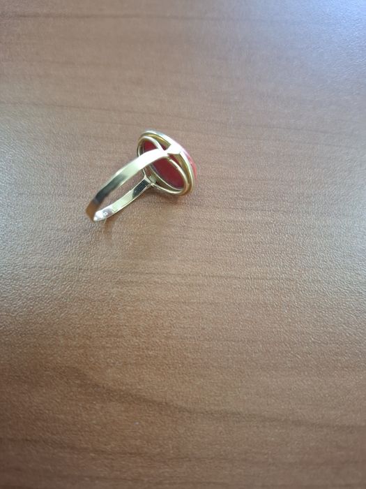 Inel aur 18k,  piatra coral natural