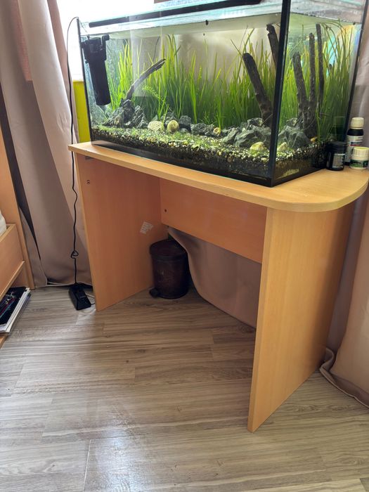 Двуетажно легло с бюро и гардероб