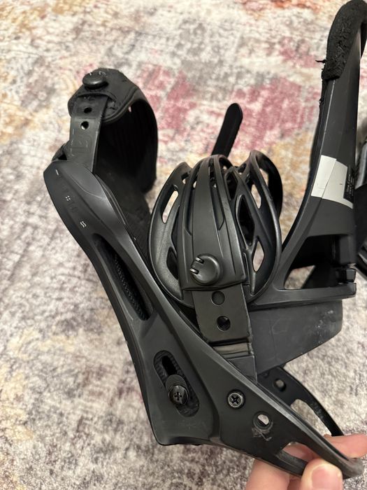 Legaturi snowboard Burton Cartel