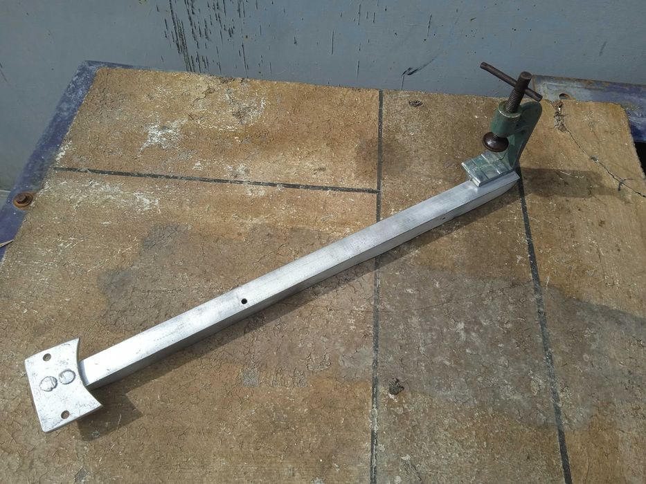 Рыбакам. Крепление для эхолота б/у