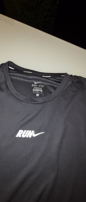 Блузи Nike, Adidas