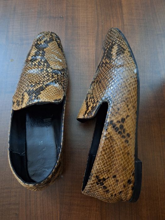 Кожаные лоферы на лето весну от фирмы Zara 38 размер