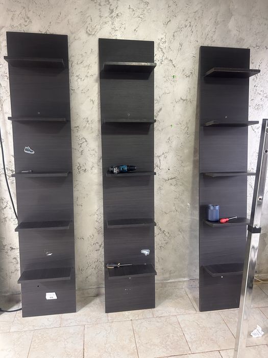 Rafturi incaltaminte magazin