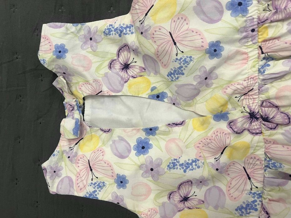 Лот от роклички за момиче 6-8г