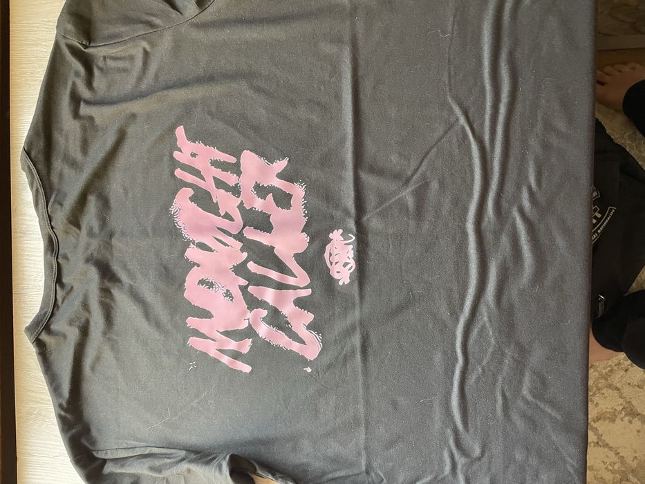 Футболка Syna World