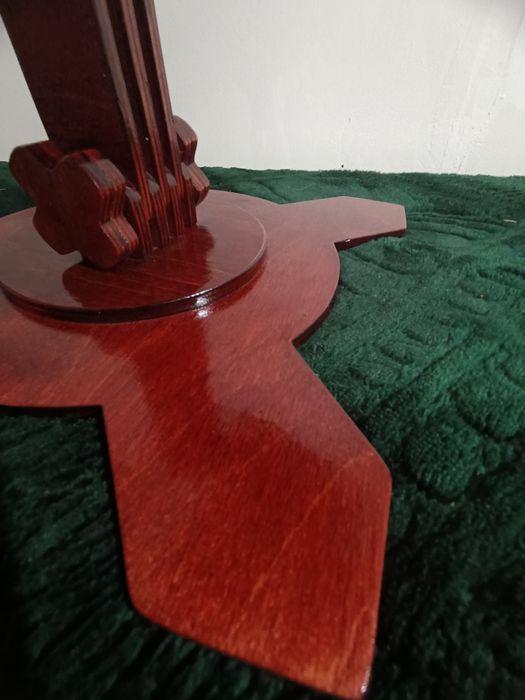 Подставка под Коран