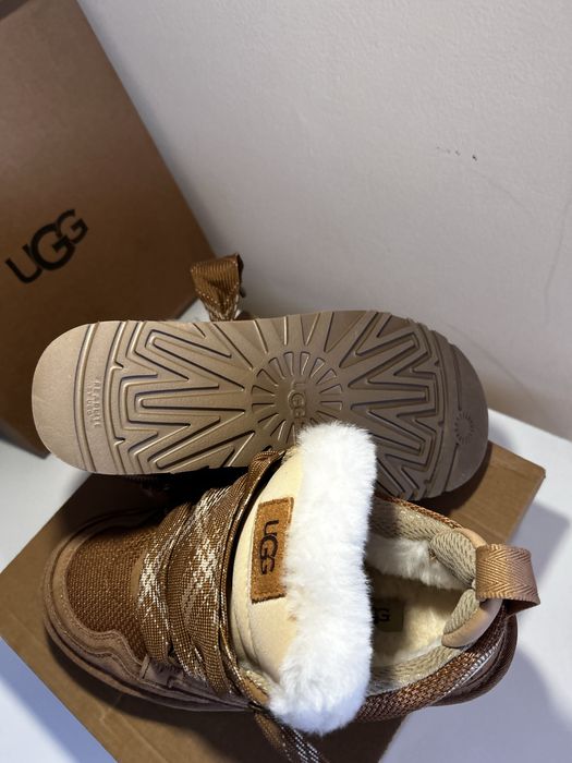 Продаются UGG кроссовки зимние Срочно‼️