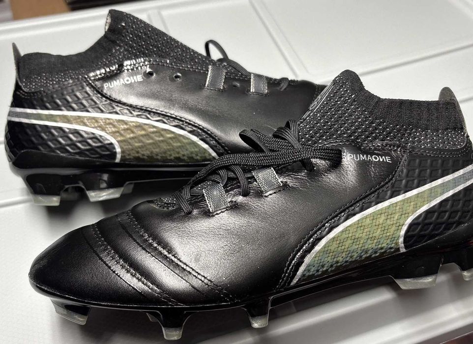 Футбольные бутсы PUMA ONE 17.1 FG