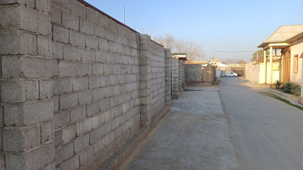 Termiz SENTR tomondagi Hovli Uy Sotiladi SNOSGA qoʻyilmagan