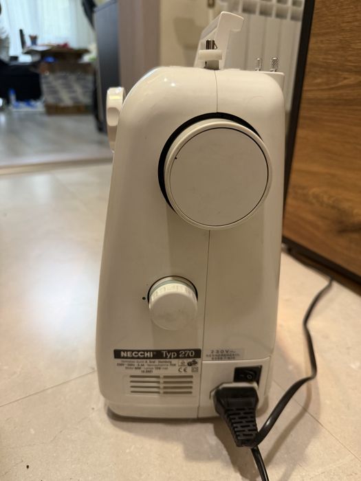 Шевна машина Necchi 270