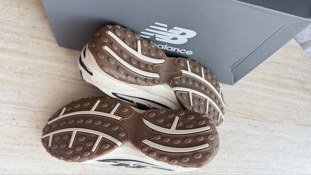 New balance U204L