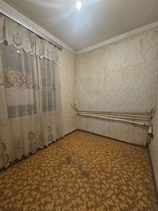 Продаётся двухкомнатная на м-в ТТЗ 1 ( ор-р 210 школа)