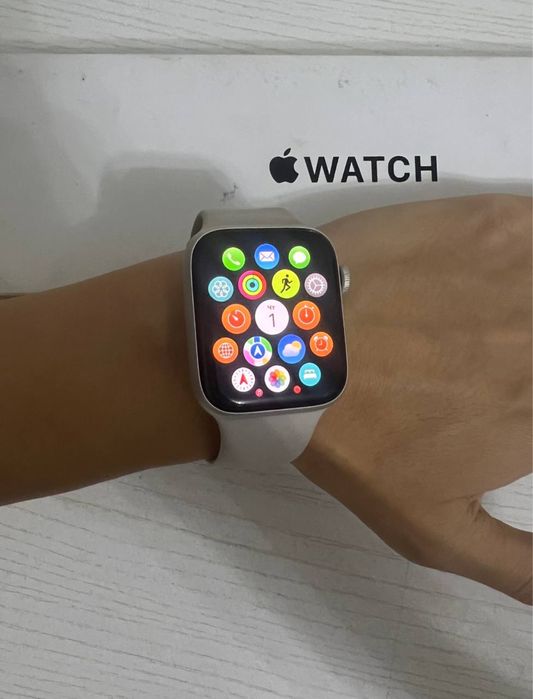 Apple Watch SE 2 часы