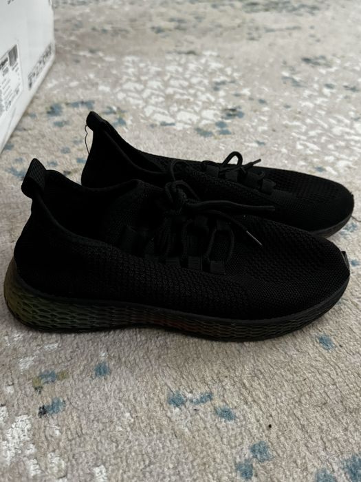 Обувь б/у все за 5000