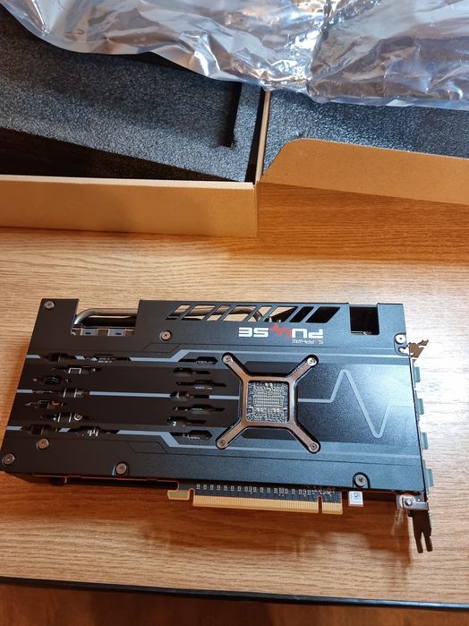 Sapphire rx 5700xt  pulse