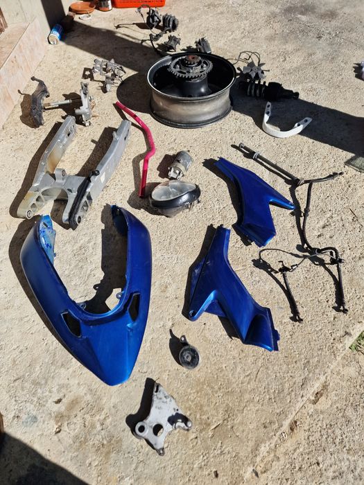 Piese Dezmebrari Honda Hornet PC36 2004 Carburatie