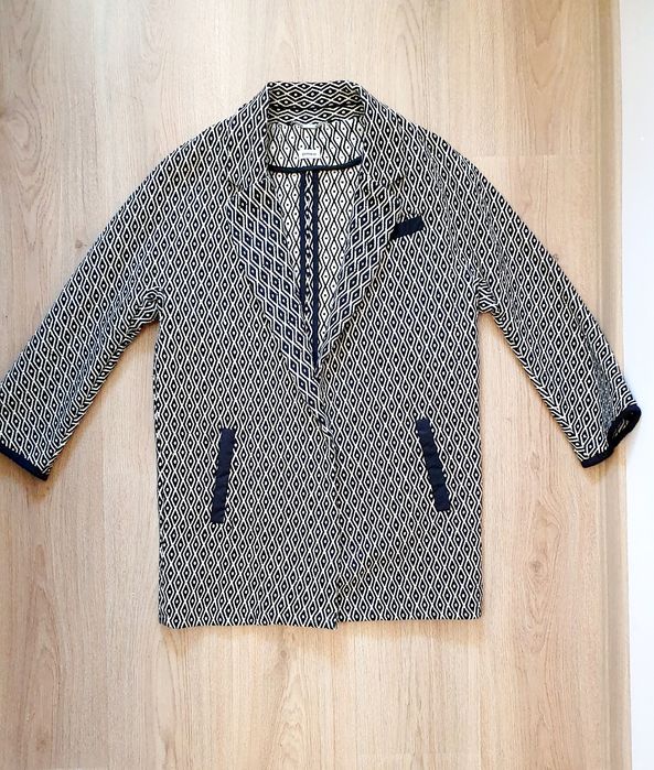 6 лв за Лот от 3 ризи, Сако-палто, S, 36, като ново, модерно.