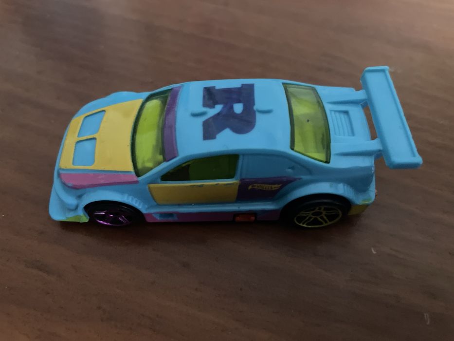 Машинка hot wheels колееционная