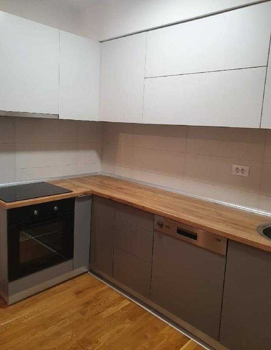 Дава се под наем Двустаен апартамент в Бургас, Възраждане - 57 кв.м за 219.3 € - Снимка #2